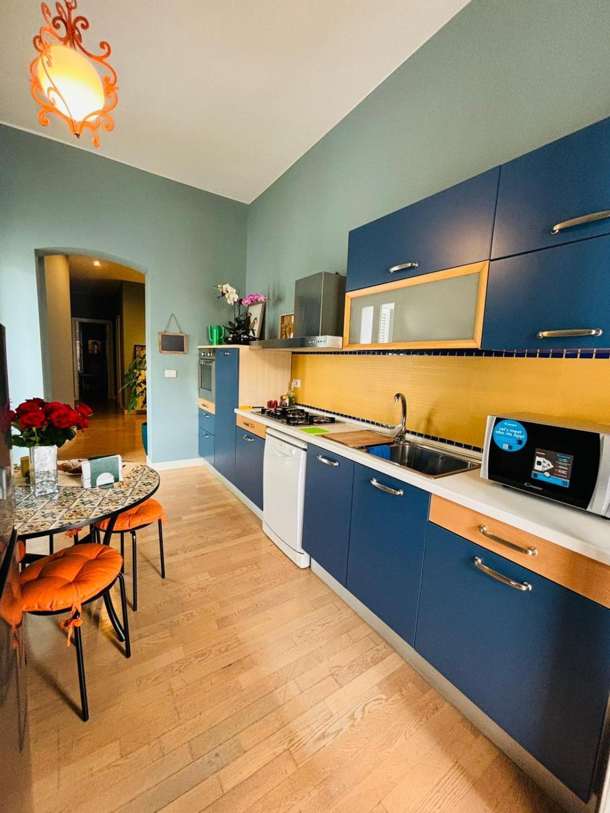 4 Seasons Signorile Apartment Bari Bagian luar foto