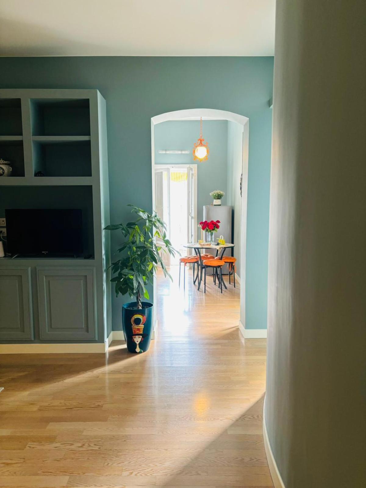 4 Seasons Signorile Apartment Bari Bagian luar foto