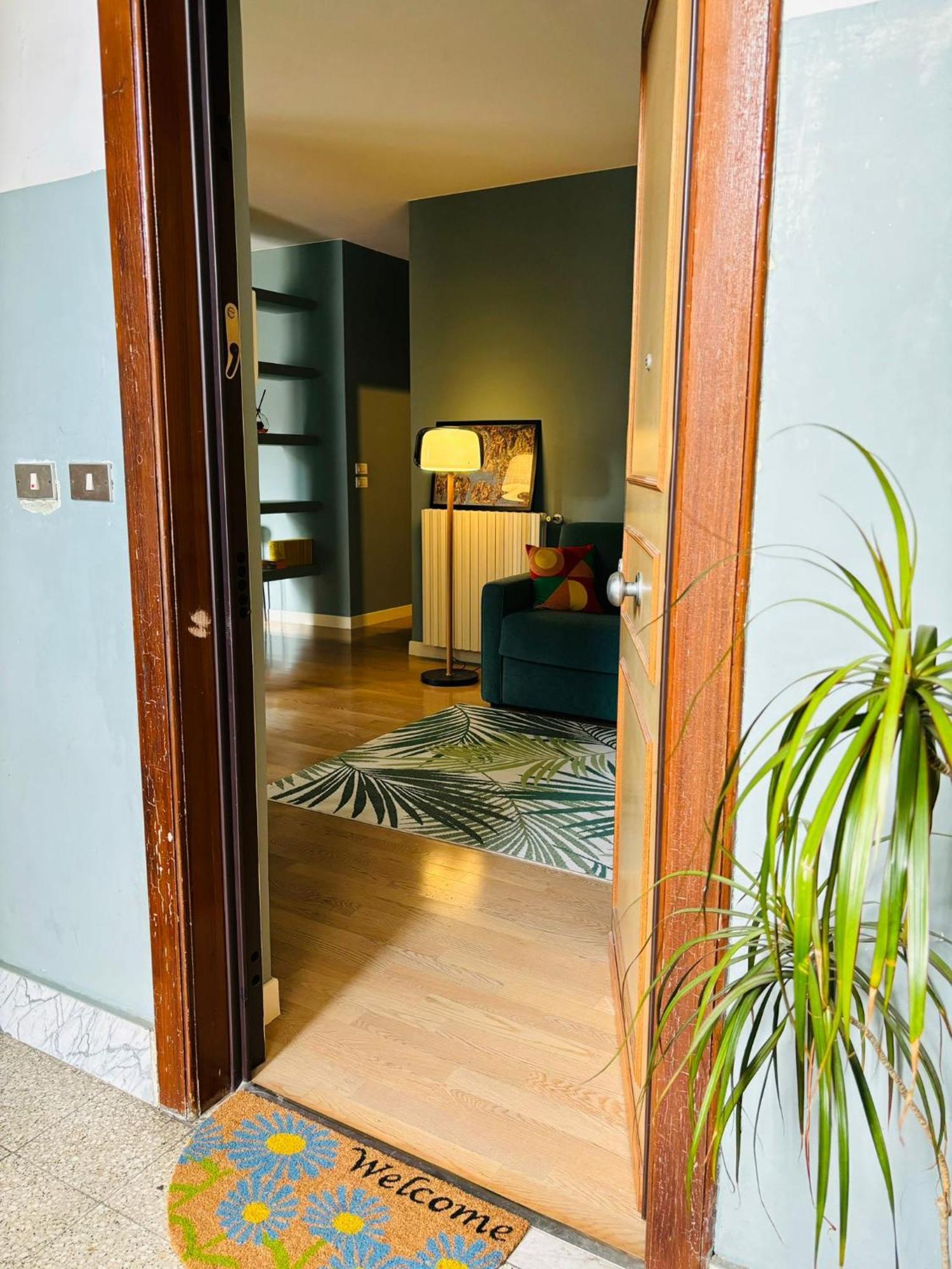 4 Seasons Signorile Apartment Bari Bagian luar foto