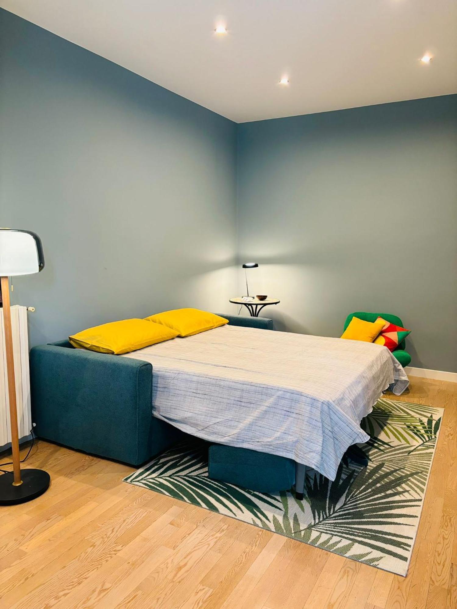 4 Seasons Signorile Apartment Bari Bagian luar foto